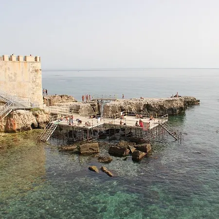 Lusso Sulla Spiaggia - Ortigia Vista Mare Apartment *